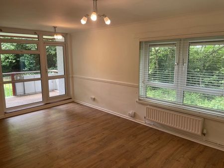 Linford Cresent, SO16 - Photo 3