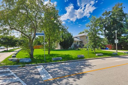 For Lease - 2 Chancery Lane, Toronto, Ontario - Photo 3