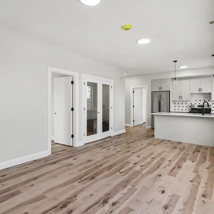 For Lease - 42 Mcarthur Avenue Unit# 201, Vanier and Kingsview Park, Ontario - Photo 1