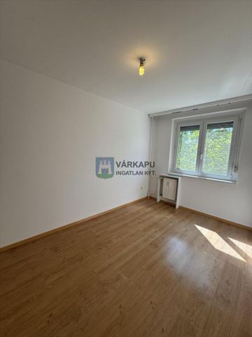 Kiadó jó állapotú panel lakás - Székesfehérvár - Photo 3