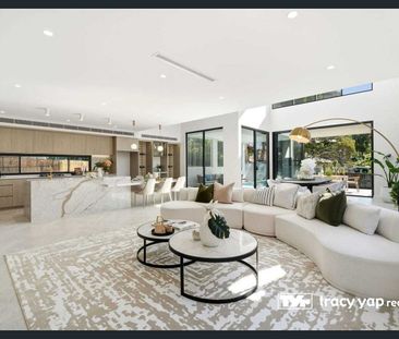Brand-New Five Bedrooms, Four Bathrooms Luxury Residence in the Hea... - Photo 1