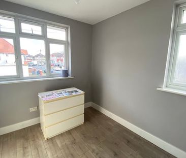 4 Bed Semi-Detached House, Nettleden Avenue, HA9 - Photo 5