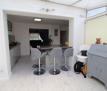 3 bedroom semi-detached house to rent - Photo 6