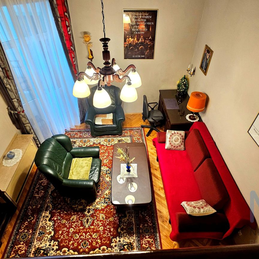 Stylowe mieszkanie z antresolą do spania. Początek Starowiślnej - Zdjęcie 1