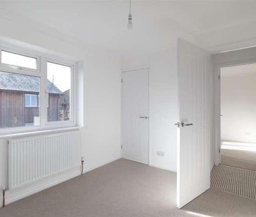 The Glen, Basketts Lane, Yarmouth, PO41 - Photo 4