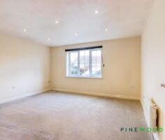 1 BEDROOM Apartment - Ground Floor - Photo 3