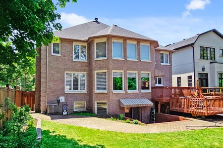 For Lease - 176 Elmwood Avenue Unit# Basement, Toronto, Ontario - Photo 3