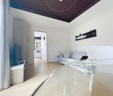 Location Appartement 2 pièces 44m² LA ROCHELLE 17000 - Photo 2