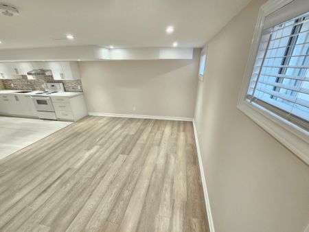 For Lease - 24 Darcy Magee Crescent Unit# Basement, Toronto, Ontario - Photo 4