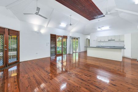 EXECUTIVE PEACEFUL RESORT STYLE LIVING IN ESTABLISHED DRIVER! - Photo 3