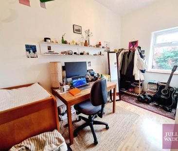 2 bedroom semi-detached house to rent - Photo 6