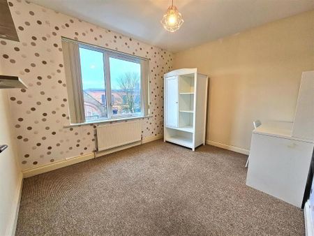 Apt 6, 254 Crumlin Road, Belfast, BT14 7ED - Photo 2