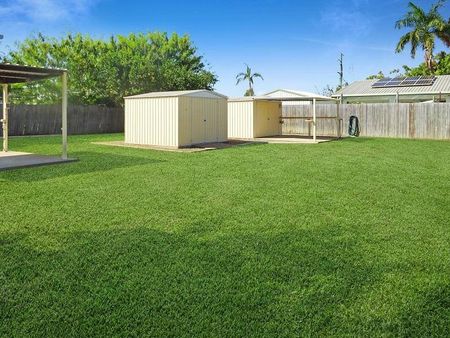 ENTERTAINMENT AREA | 2 X SHEDS - Photo 3