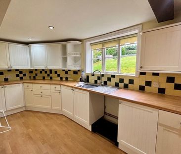 Winsford, Darnhall - Photo 4