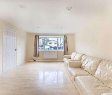 Wychwood Way, Ha, Northwood, HA6 - Photo 1