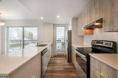142 Notre-Dame street, Repentigny, QC - Photo 2