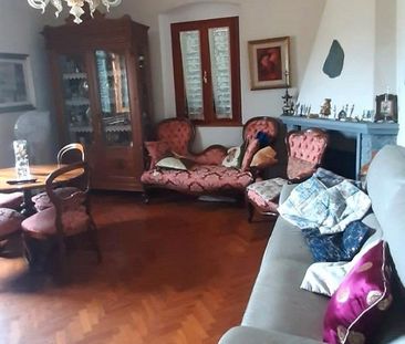 Appartamento Arredato con 2 Camere e Terrazza - Photo 2