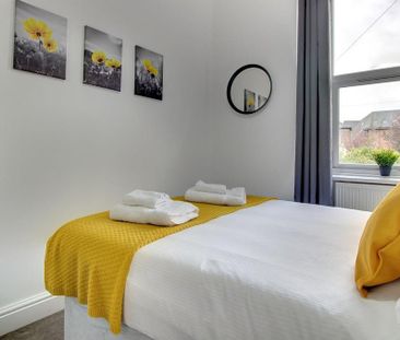 3 bedroom flat to rent - Photo 5