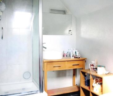 4 bedroom semi-detached house to rent - Photo 5