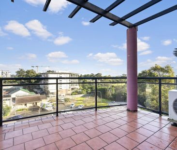 Light Filled 2 Bedroom Unit - Photo 6