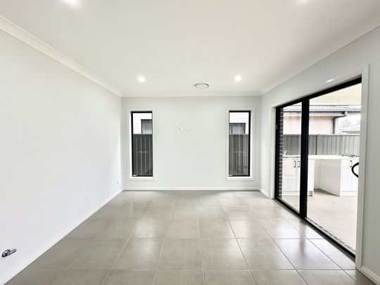 A Rare Gem! - Photo 1