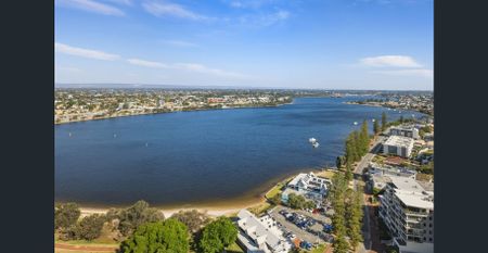 LUXURY SUB-PENTHOUSE APARTMENT FOR LEASE - Photo 4