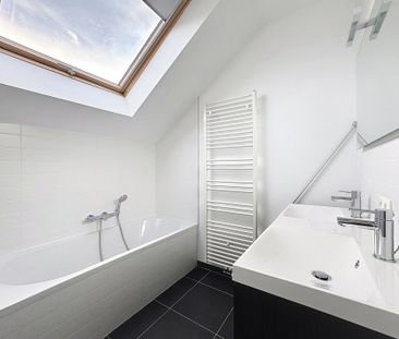 1410, Waterloo - Photo 3