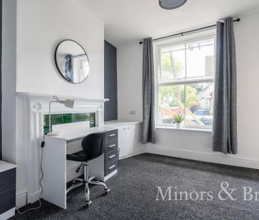 1 bedroom in a house share to rent - Photo 2