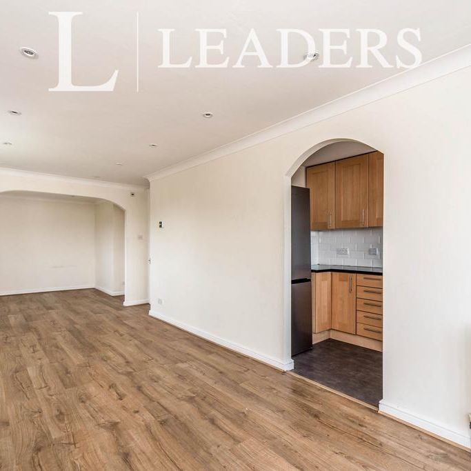 2 bedroom flat to rent - Photo 1