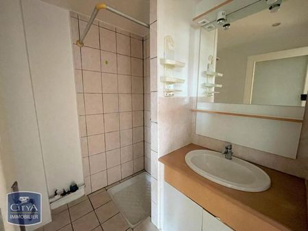 Location Appartement 2 pièces 47m² CLERMONT FERRAND 63000 - Photo 5