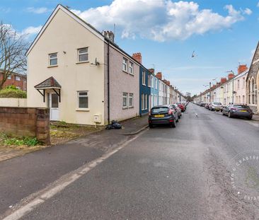 3 Bedroom House - End Terrace - Photo 1