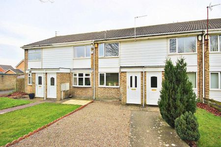 2 bedroom terraced house to rent - Photo 2