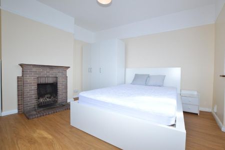 4 bedroom terraced house to rent - Photo 4