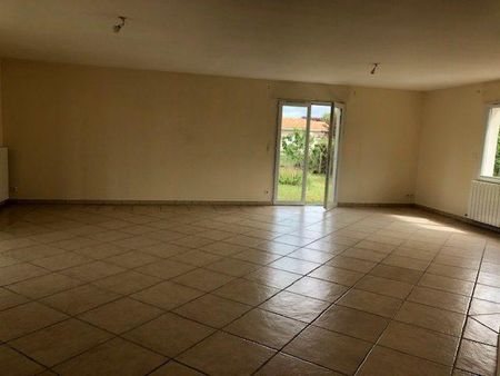 Maison à louer - 4 pièces - 147 m² - Photo 2