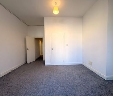 Stacey Road, Cardiff - Photo 4