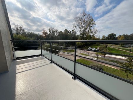 Location Appartement 1 pièce 43m² HONFLEUR 14600 - Photo 3