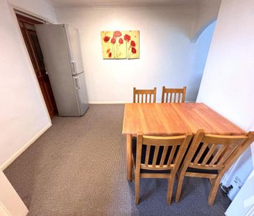 3 bedroom terraced house to rent - Photo 6