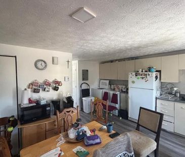 2 CH - 1 SDB - Windsor - $925 /mo - Photo 4