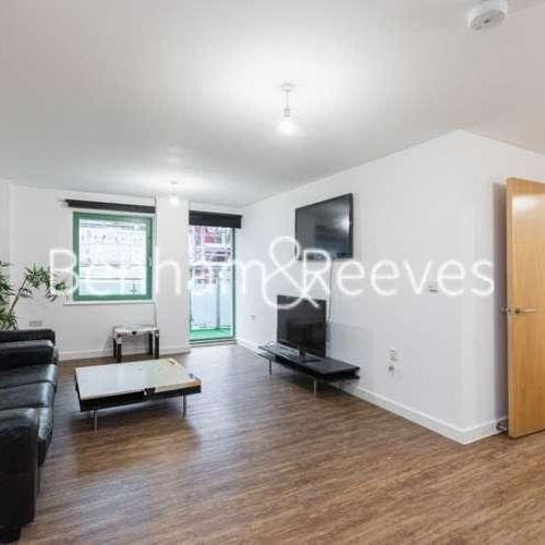 Bellevue Court, Hounslow, TW3 - Photo 1