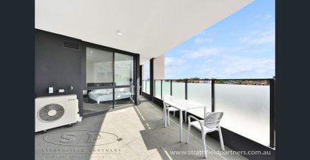 North Facing Luxury two bedroom apartment - Photo 2