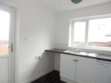 3 bedroom end of terrace house to rent - Photo 5