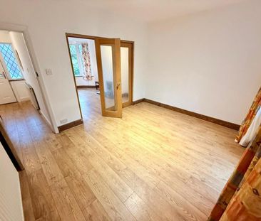 3 bedroom House To Let - Photo 2