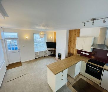 2 bedroom cottage to rent - Photo 1