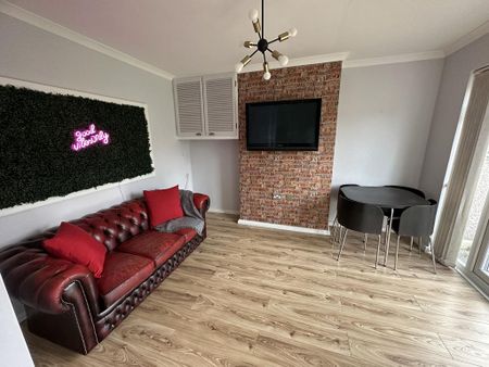 1 bedroom in a house share to rent - Photo 5