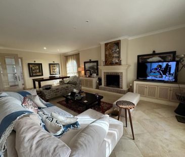 3 room luxury House for rent in Marbella, Andalusia - Photo 2