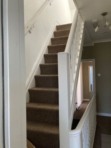 Room in a Shared House, Chester Road, M32 - Photo 3