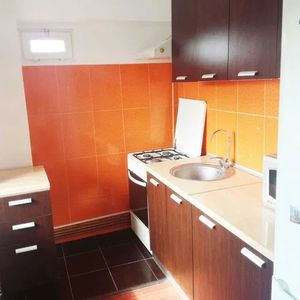 Apartament 1 camera, decomandat, zona Nicolina - Fotografie 2