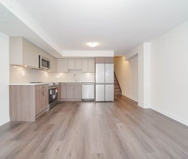 For Lease - 38 Green Gardens Boulevard, Toronto, Ontario - Photo 4