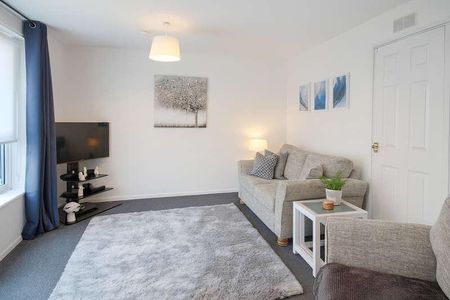 Huntly Avenue, Livingston, EH54 - Photo 2