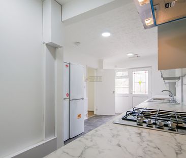 4 Hobart Croft - Photo 6